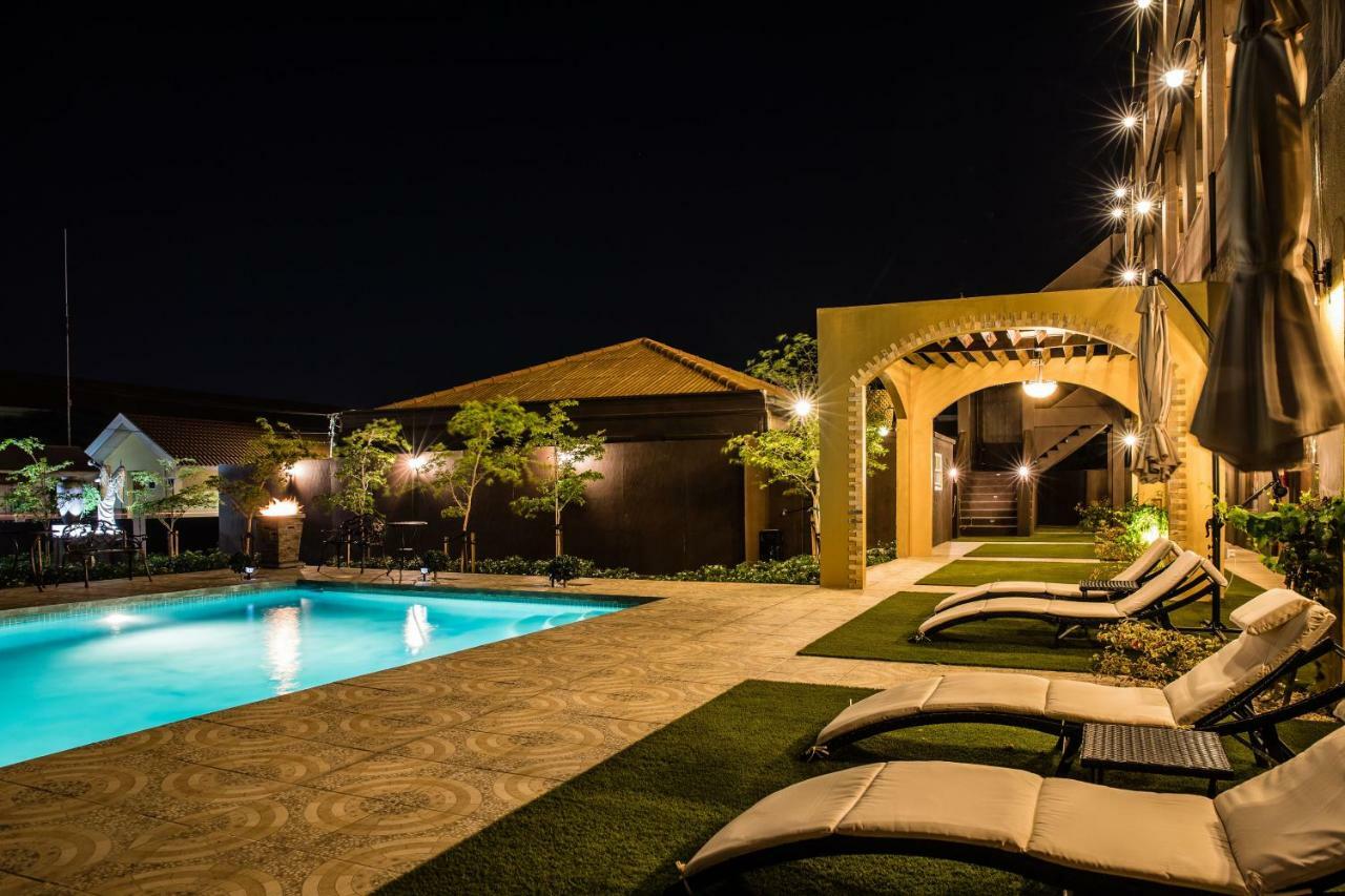 Monastery Suites Oranjestad Exterior foto