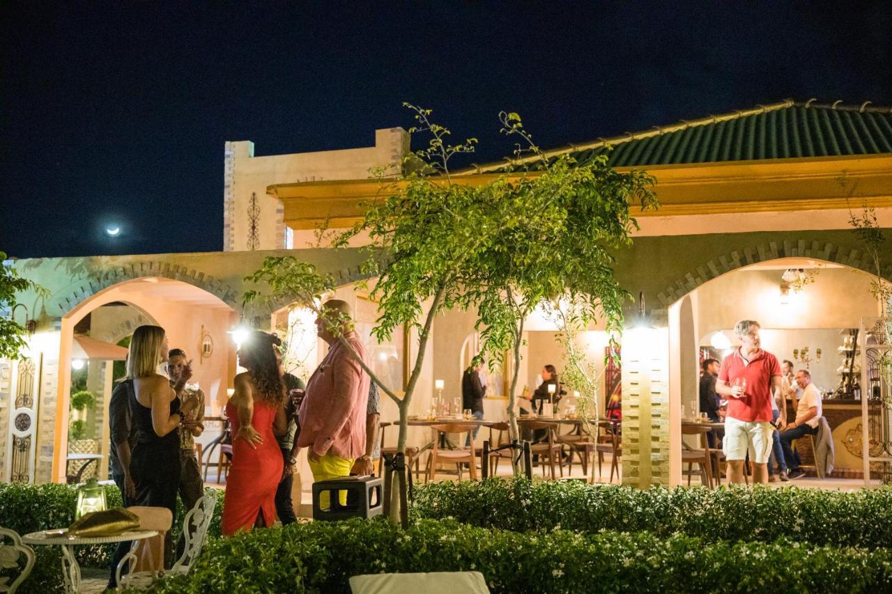 Monastery Suites Oranjestad Exterior foto